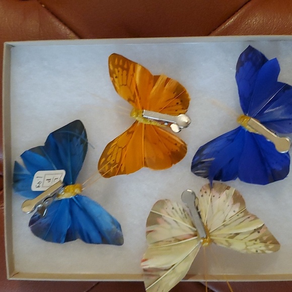 Butterfly Clips - Picture 2 of 5